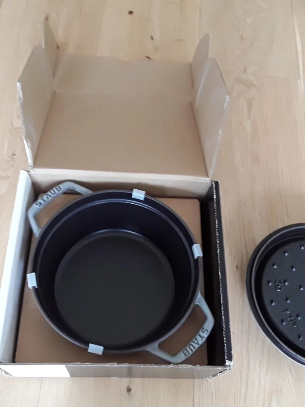 Staub 2 2 L Graphite Grey Cocotte